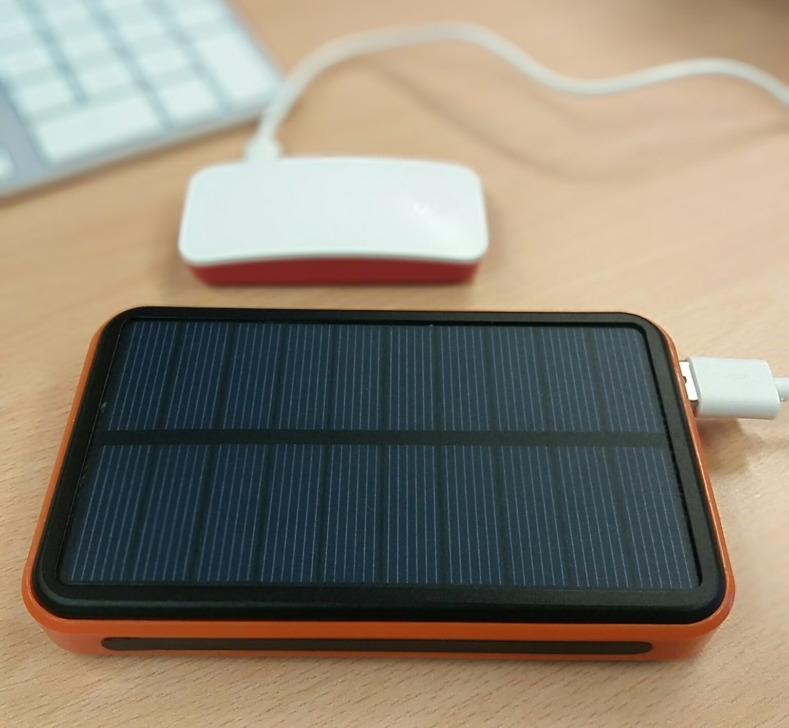 Un Raspberry Pi avec un panneau solaire