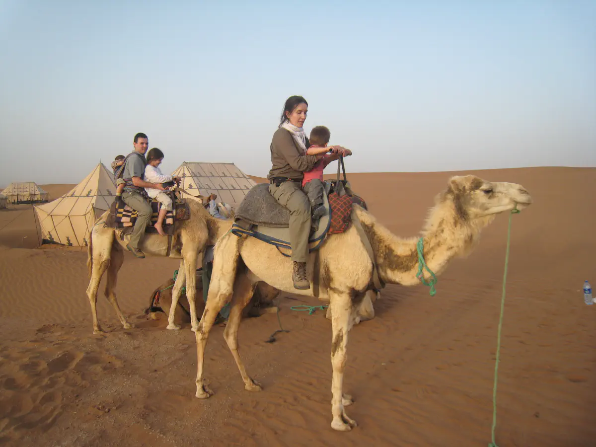 Dans les dunes de Chegaga à dromadaires.